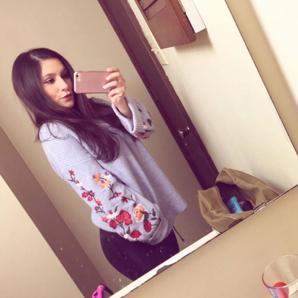 Meet your Posher, Leslie